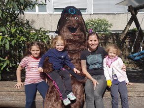 Yaffi Steffie im Kinderkrankenhaus Haunerische