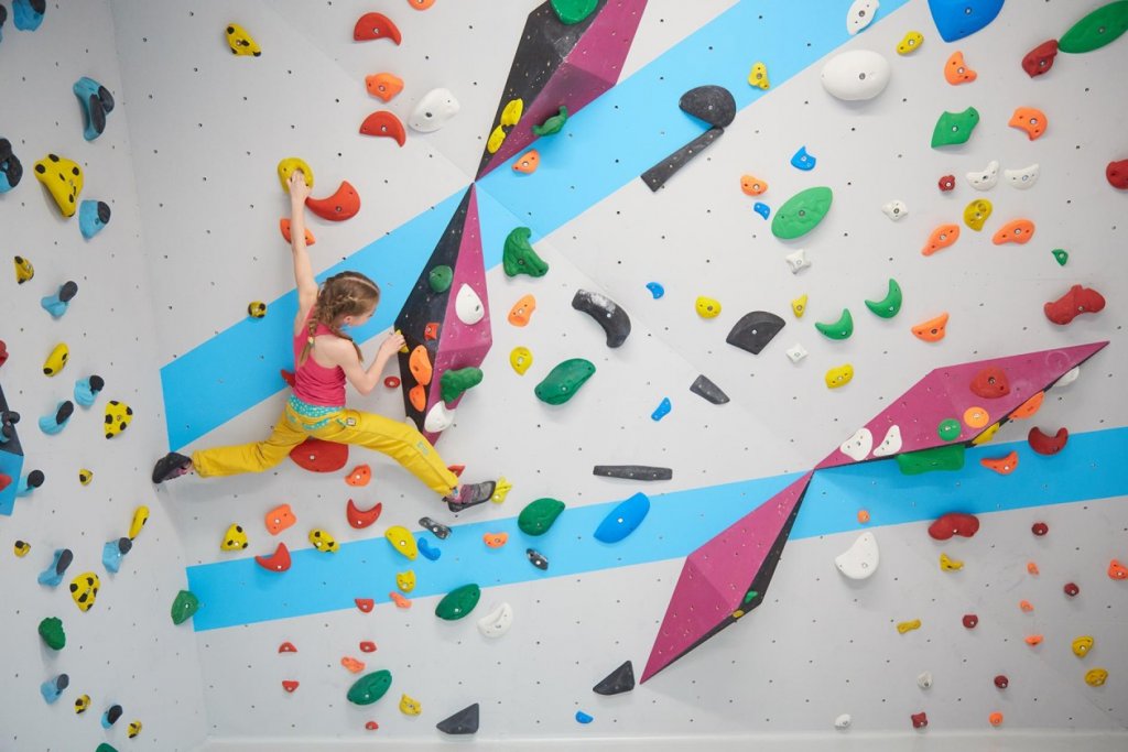 Boulderteens in der Boulderwelt Kinderwelt